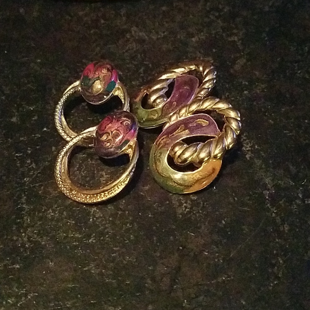Vintage Gold tone earrings